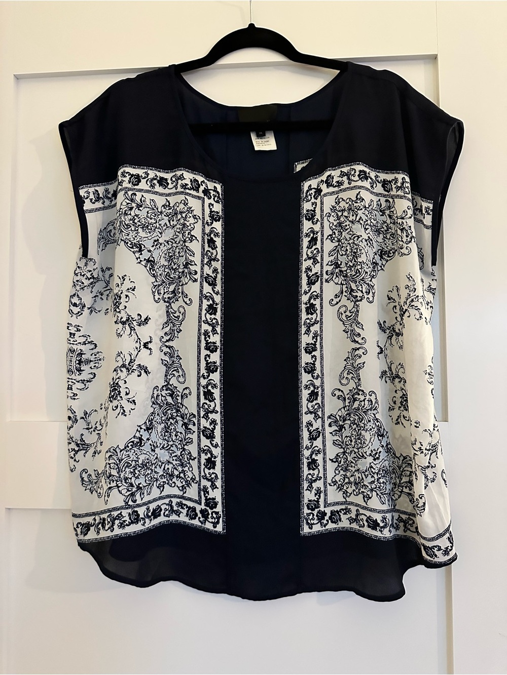 Women's Navy and White Printed Blouse